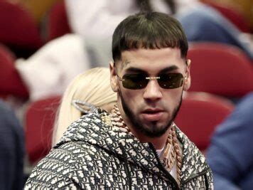 anuel blue wig.